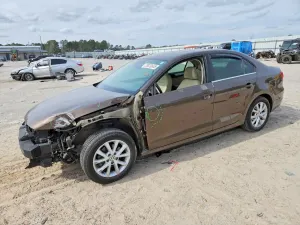 Volkswagen Jetta 1.8L 4 2014