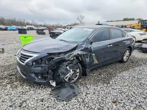 Nissan Altima 2.5L 4 2015