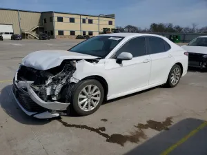Toyota Camry 2.5L 4 2019