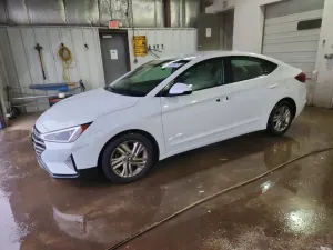 Hyundai Elantra 2.0L 4 2019