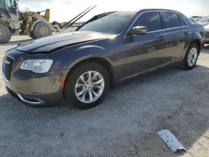 Chrysler 300 3.6L 6 2023
