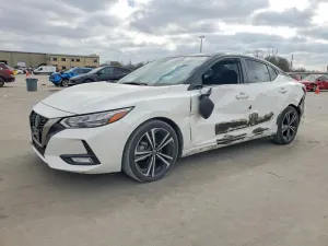 Nissan Sentra 2.0L 4 2023