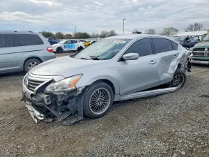Nissan Altima 2.5L 4 2013