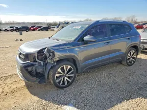 Volkswagen Taos 1.5L 4 2022