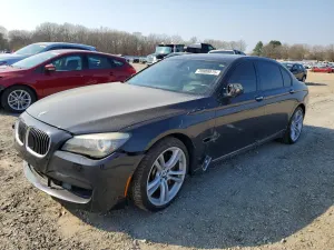 BMW 7 Series 4.4L 8 2011