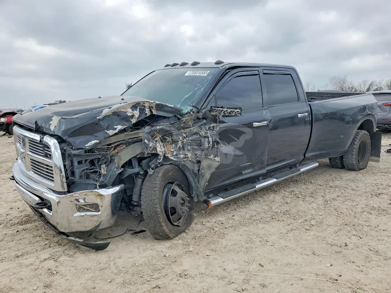 Dodge RAM 6.7L 6 2011
