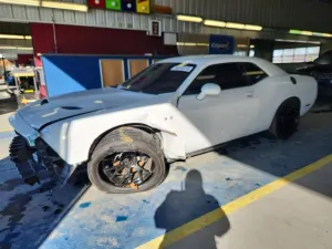 Dodge Challenger 6.4L 8 2021