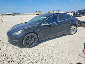 Tesla Model 3 2018