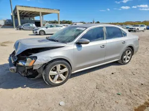 Volkswagen Passat 2.5L 5 2012