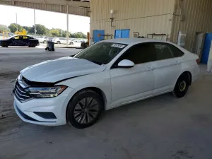 Volkswagen Jetta 1.4L 4 2019