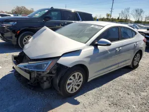 Hyundai Elantra 2.0L 4 2019