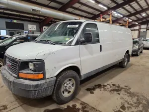 GMC Savana 4.8L 8 2012