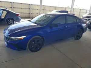 Hyundai Elantra 2.0L 4 2026