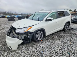 Toyota Highlander 3.5L 6 2015