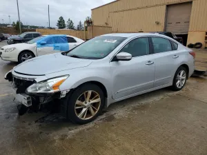 Nissan Altima 2.5L 4 2015