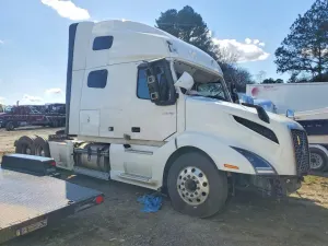 Volvo VN 12.8L 6 2021