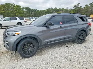 Ford Explorer 2.3L 4 2023