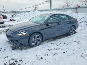 Hyundai Elantra 2.0L 4 2025