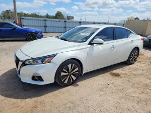 Nissan Altima 2.5L 4 2020