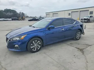 Nissan Altima 2.5L 4 2020