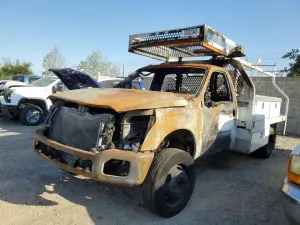 Ford F-450 6.7L 8 2016