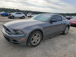 Ford Mustang 3.7L 6 2014