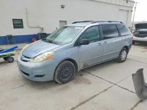 Toyota Sienna 3.3L 6 2006