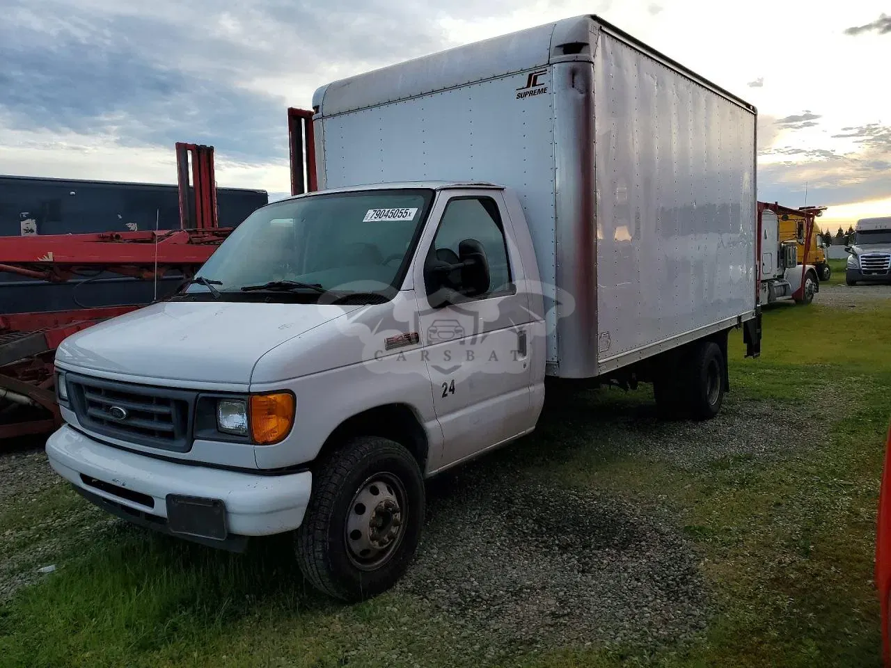 Ford E-450 6.0L 8 2006