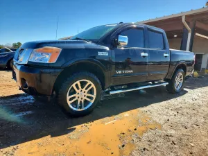 Nissan Titan 5.6L 8 2015