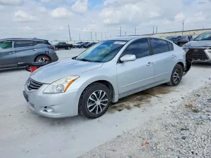 Nissan Altima 2.5L 4 2010