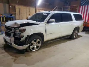 Chevrolet Suburban 5.3L 8 2015