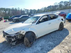Nissan Altima 2.5L 4 2020