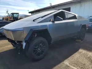 Tesla Cybertruck 2025