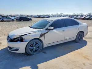 Volkswagen Passat 2.0L 4 2013