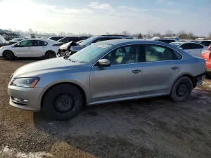 Volkswagen Passat 2.0L 4 2014