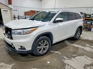 Toyota Highlander 3.5L 6 2015