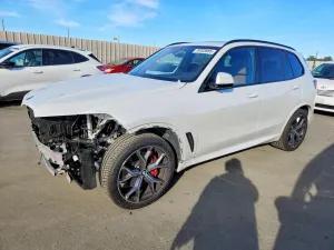 BMW X5 3.0L 6 2023