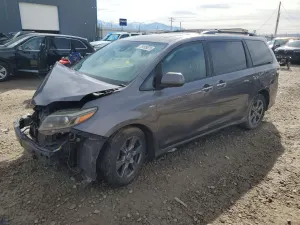 Toyota Sienna 3.5L 6 2019