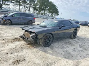 Dodge Challenger 5.7L 8 2017