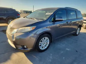 Toyota Sienna 3.5L 6 2012