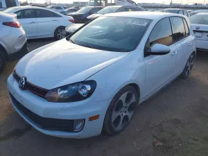 Volkswagen Golf 2.0L 4 2013