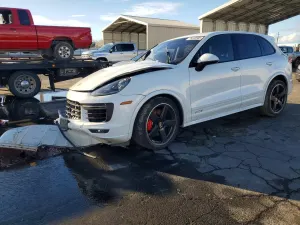 Porsche Cayenne 3.6L 6 2016