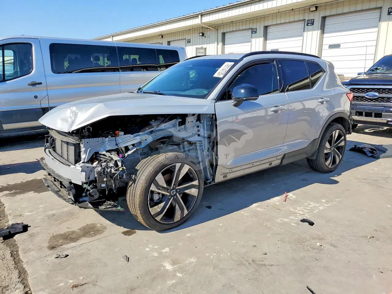 Volvo XC40 2.0L 4 2025