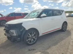 Kia Soul 2.0L 4 2021