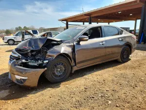 Nissan Altima 2.5L 4 2015