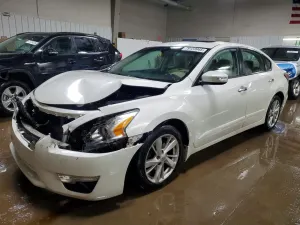 Nissan Altima 2.5L 4 2015