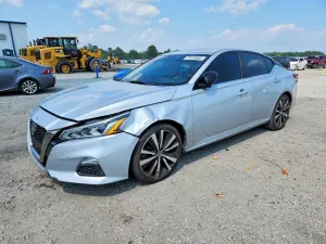 Nissan Altima 2.5L 4 2021