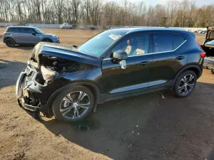 Volvo XC40 2.0L 4 2021