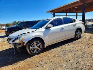 Nissan Altima 2.5L 4 2015