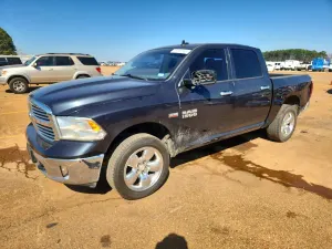 RAM 1500 5.7L 8 2015